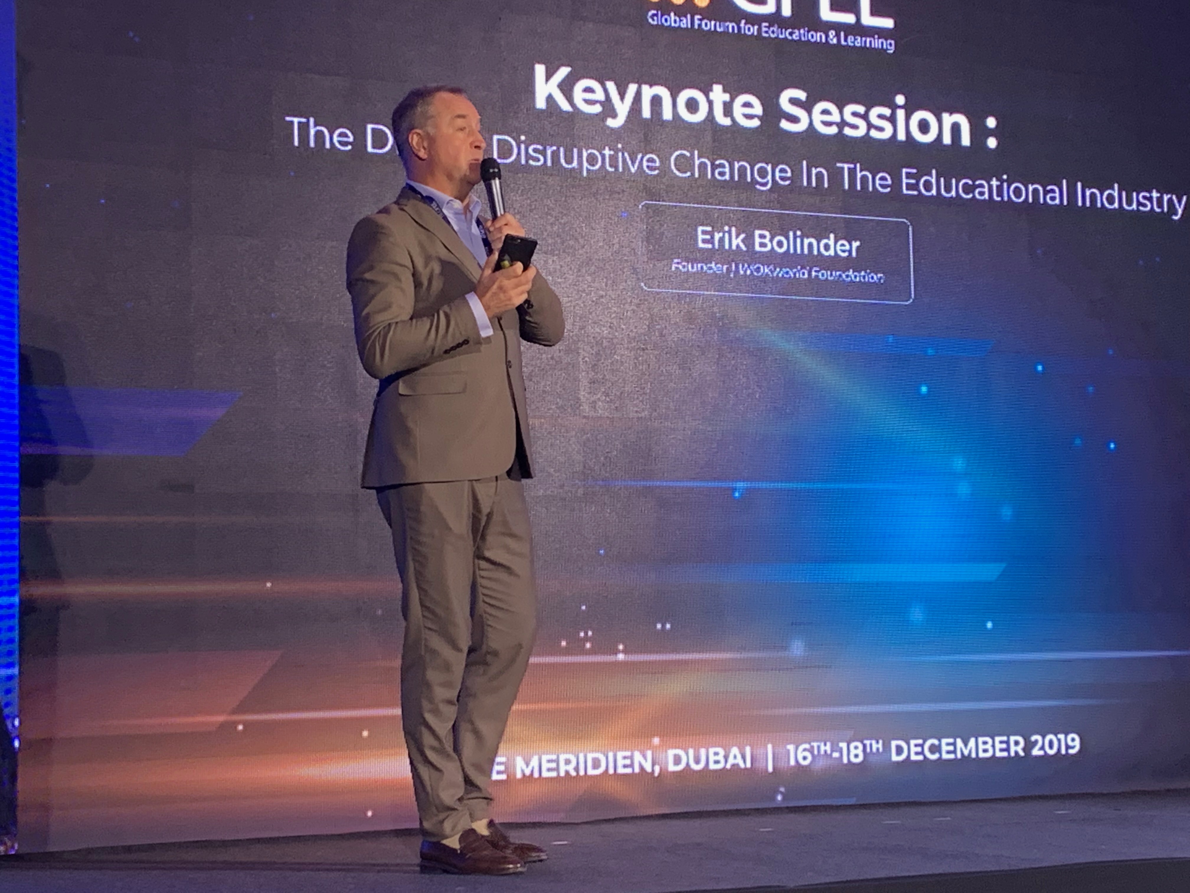 KD award GFEL Dubai Keynote Erik Bolinder 191218